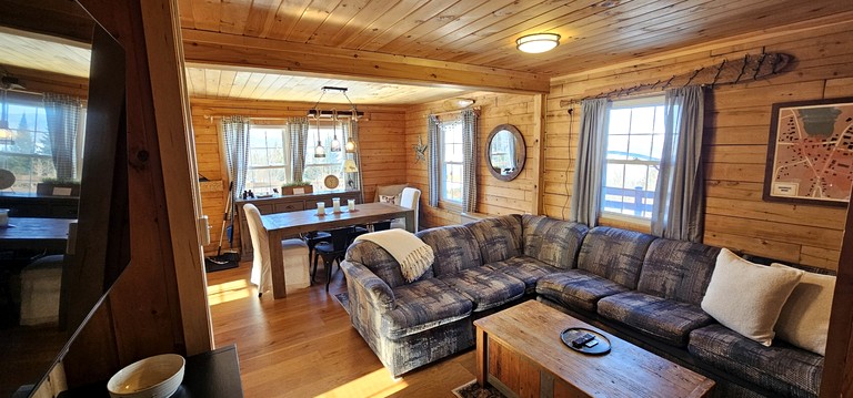 Cabins (United States of America, Greenville, Maine)