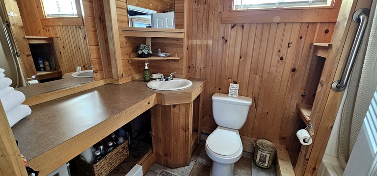 Cabins (United States of America, Greenville, Maine)