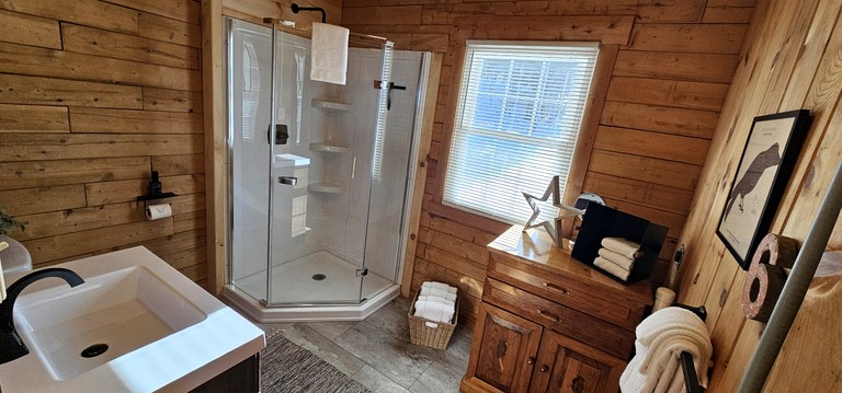 Cabins (United States of America, Greenville, Maine)