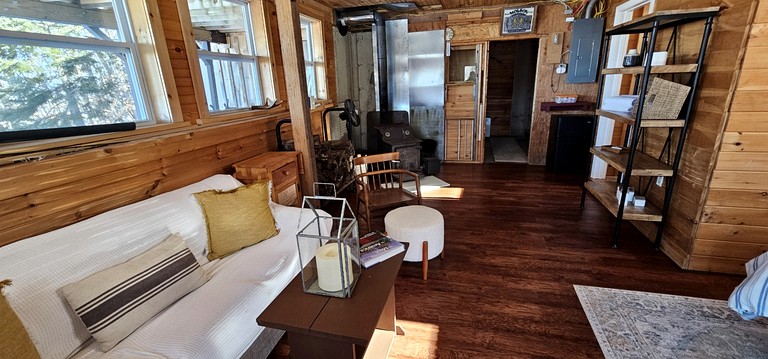 Cabins (United States of America, Greenville, Maine)