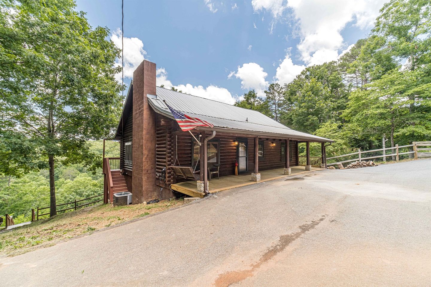 River Bend Lodge, Cabins, Demorest, United States of America Glamping Hub