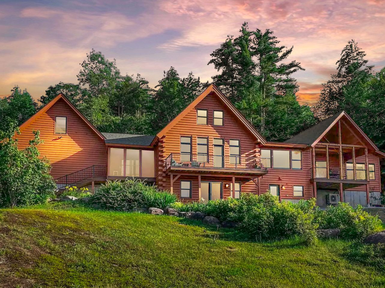 Cabins (United States of America, Conway, New Hampshire)