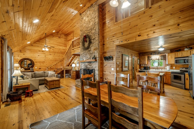 Cabins (United States of America, Mentone, Alabama)