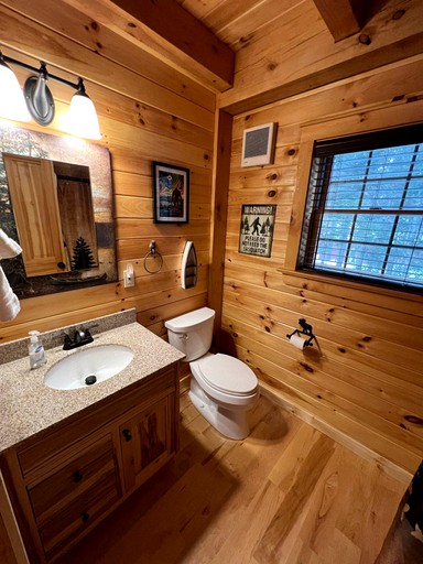 Cabins (United States of America, Greenville, Maine)