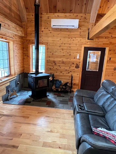 Cabins (United States of America, Greenville, Maine)