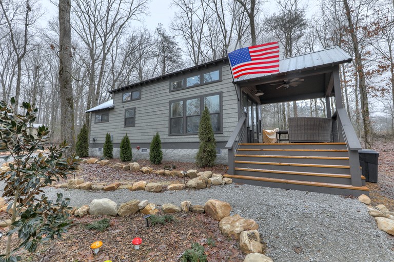 Secluded Cottage with Fire Pit in Tracy City, Tennessee