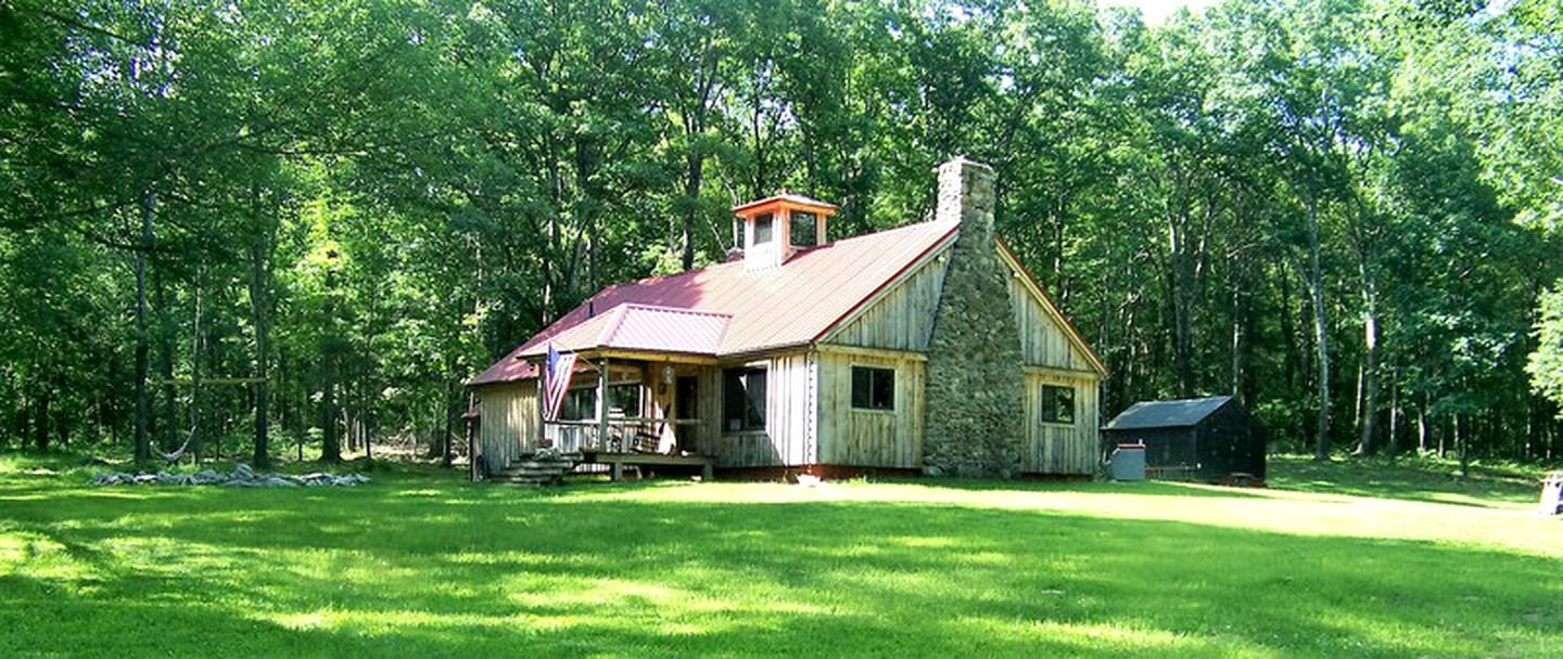 Rustic Family Cabin Rental with Nature Trails near Sturbridge, Massachusetts