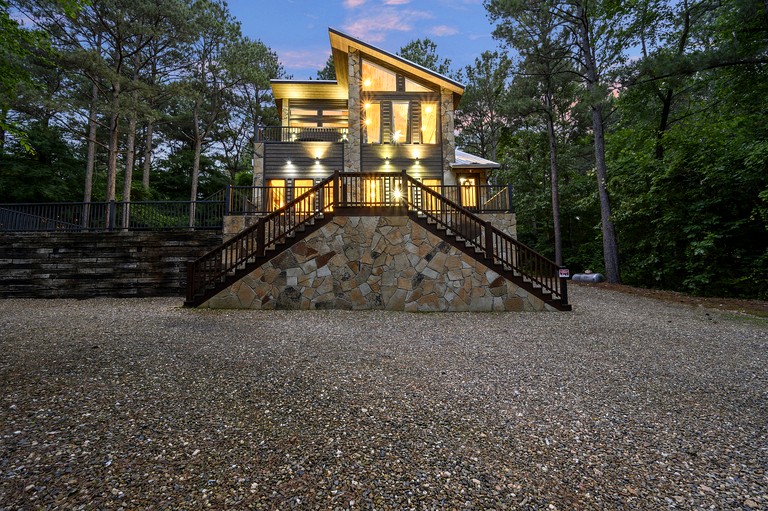 Modern Two-Story Cabin with Hot Tub, Game Loft & Fire Pit in Southeast Oklahoma