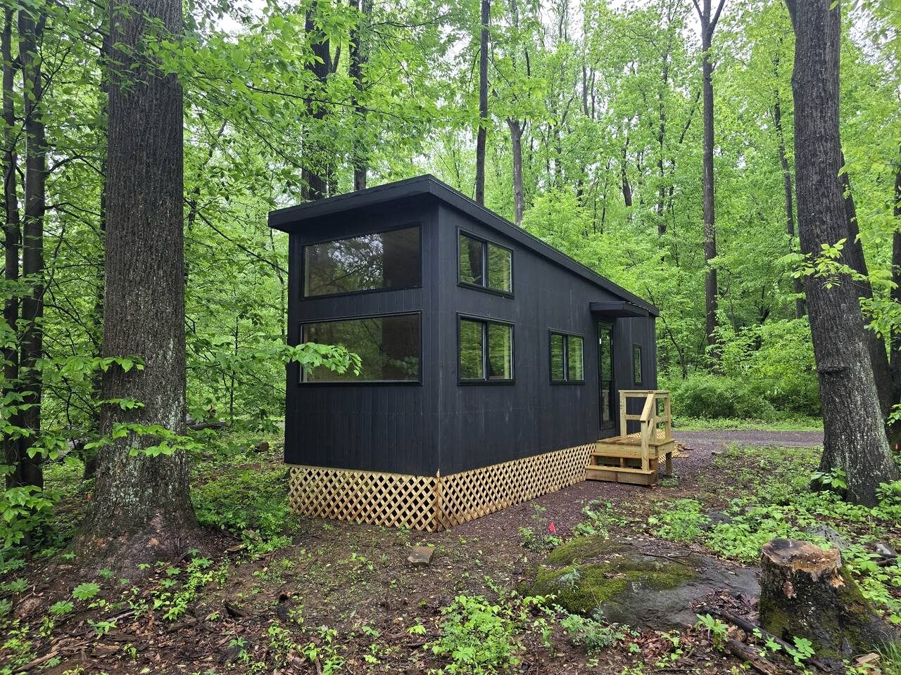 Woodland Tiny Home with Panoramic Views in Pennsylvania Stay