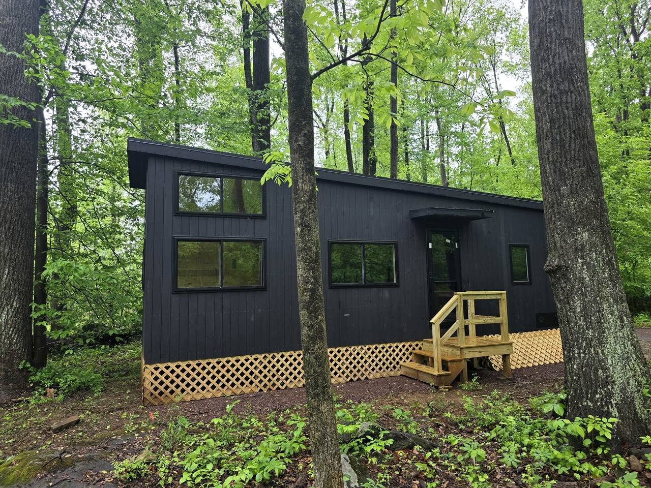 Woodland Tiny Home with Panoramic Views in Pennsylvania Stay