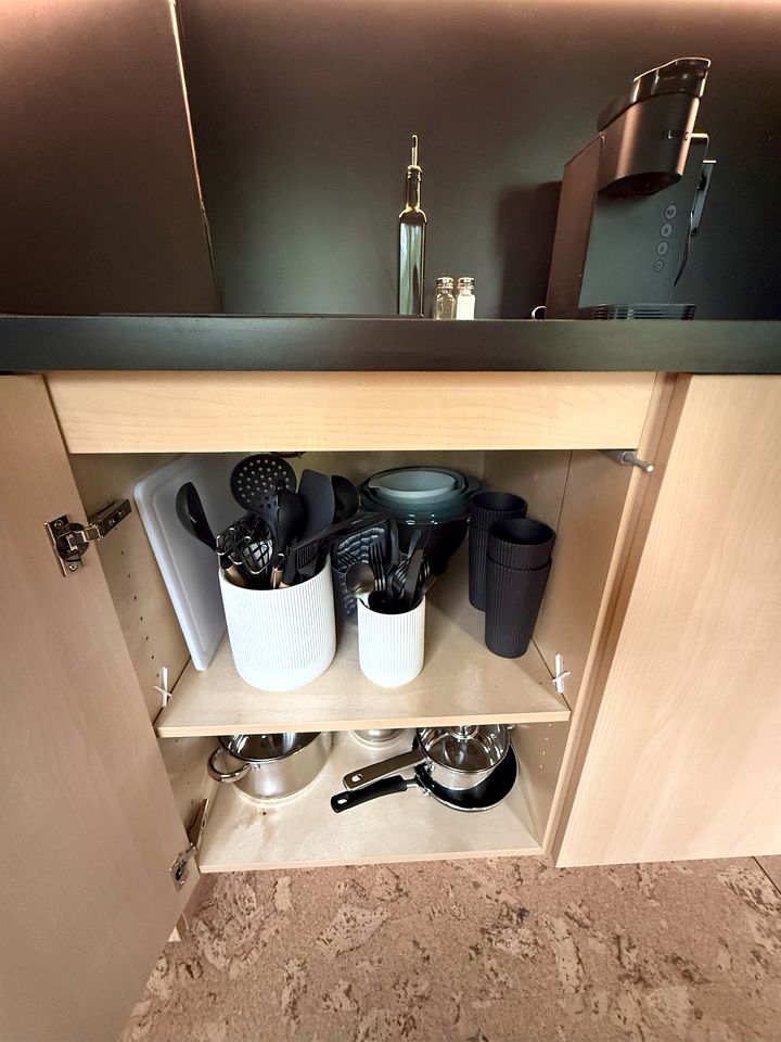 Modern Eco-Pod Retreat in Pennsylvania Forest in a Tiny Cabin with Scenic Views