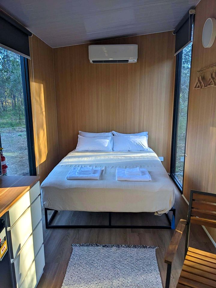 Serene Tiny Home Retreat with Wildlife Farm Stay Near Hervey Bay, Queensland