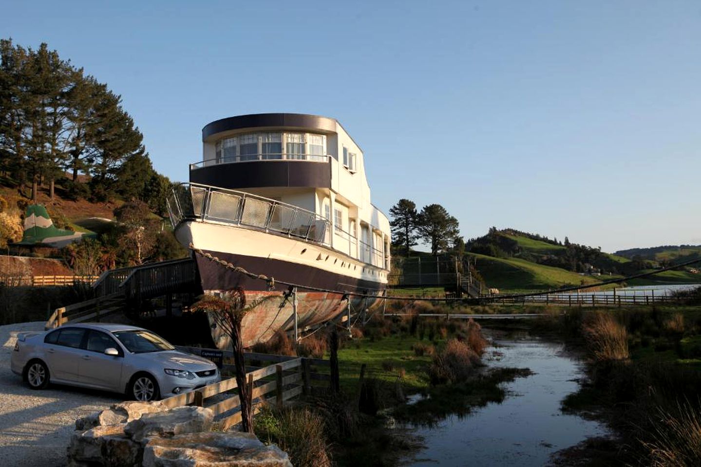 Unique Accommodation on a Ship in Waitomo Valley near Hamilton on New Zealand's North Island