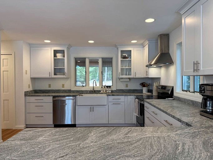 Cabins (United States of America, Casco, Maine)