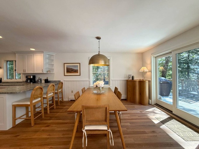 Cabins (United States of America, Casco, Maine)