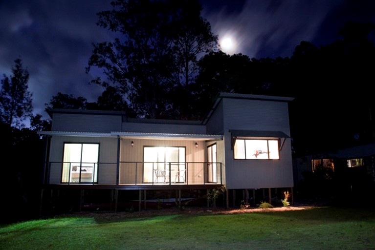 Cabins (Coffs Harbour, New South Wales, Australia)