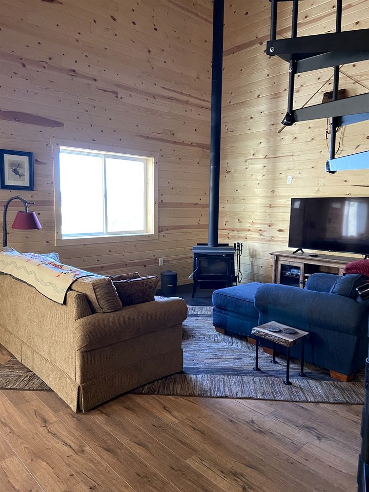 Unique Rustic Barn Retreat with Game Room near Yellowstone in Ennis, Montana