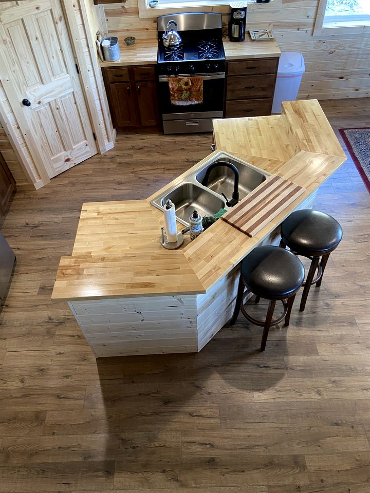 Unique Rustic Barn Retreat with Game Room near Yellowstone in Ennis, Montana