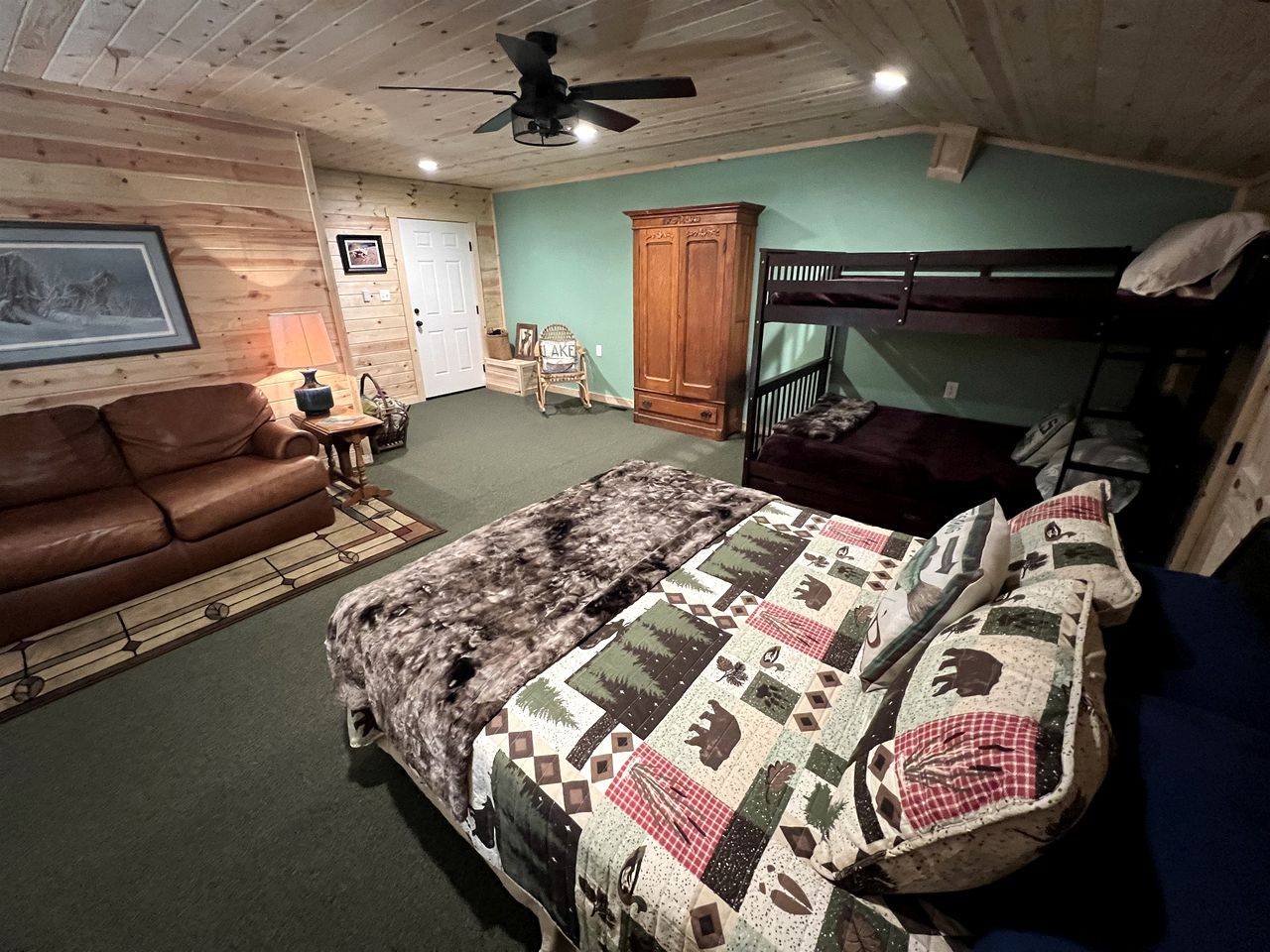 Unique Rustic Barn Retreat with Game Room near Yellowstone in Ennis, Montana