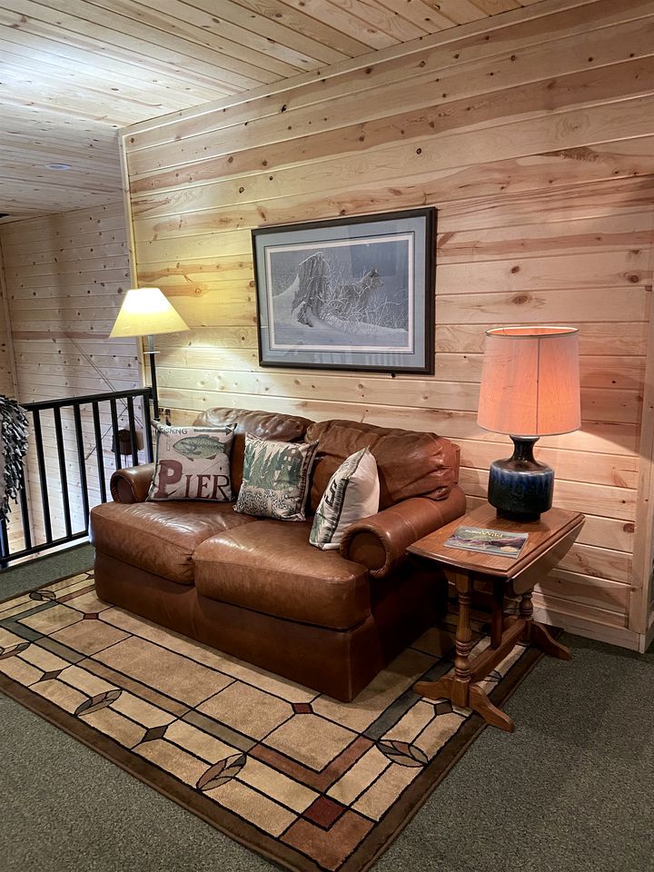 Unique Rustic Barn Retreat with Game Room near Yellowstone in Ennis, Montana