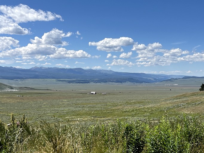 Barns (United States of America, Cameron, Montana)