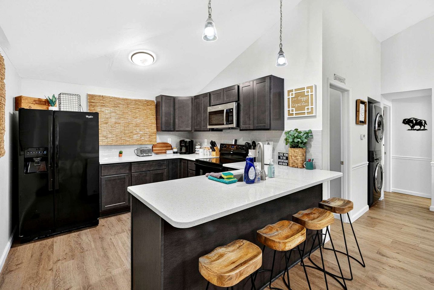 Cozy Family Cabin with Bunkhouse & Fireplace Near The Woods Golf Resort | Hedgesville, WV