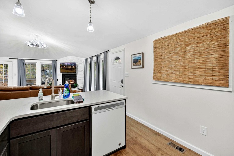 Cabins (United States of America, Hedgesville, West Virginia)