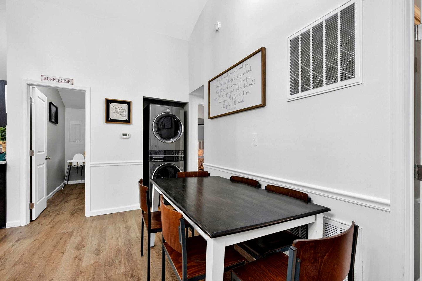 Cozy Family Cabin with Bunkhouse & Fireplace Near The Woods Golf Resort | Hedgesville, WV