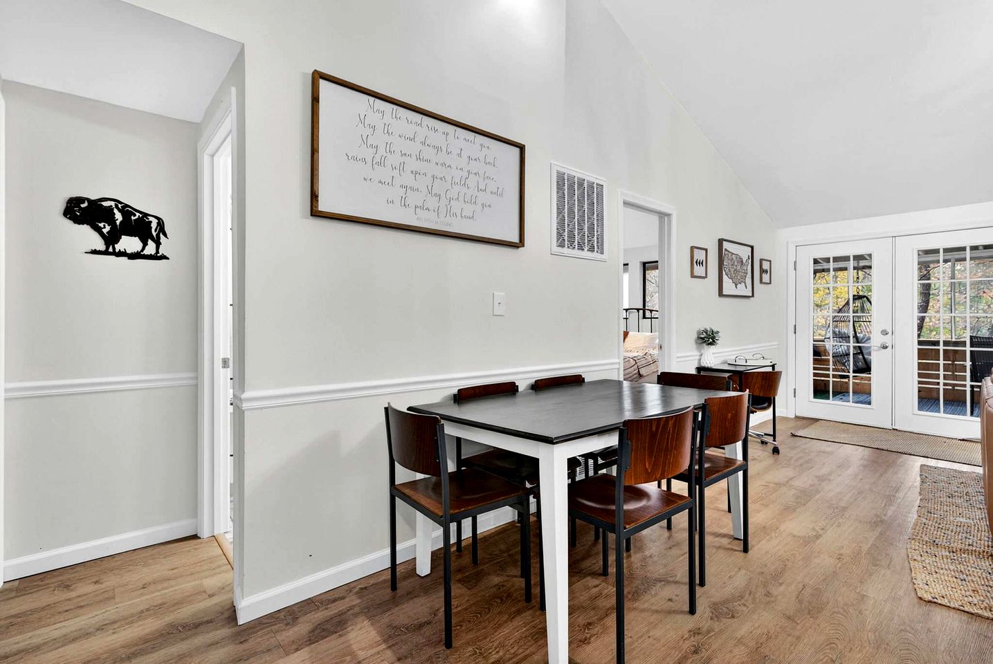 Cozy Family Cabin with Bunkhouse & Fireplace Near The Woods Golf Resort | Hedgesville, WV