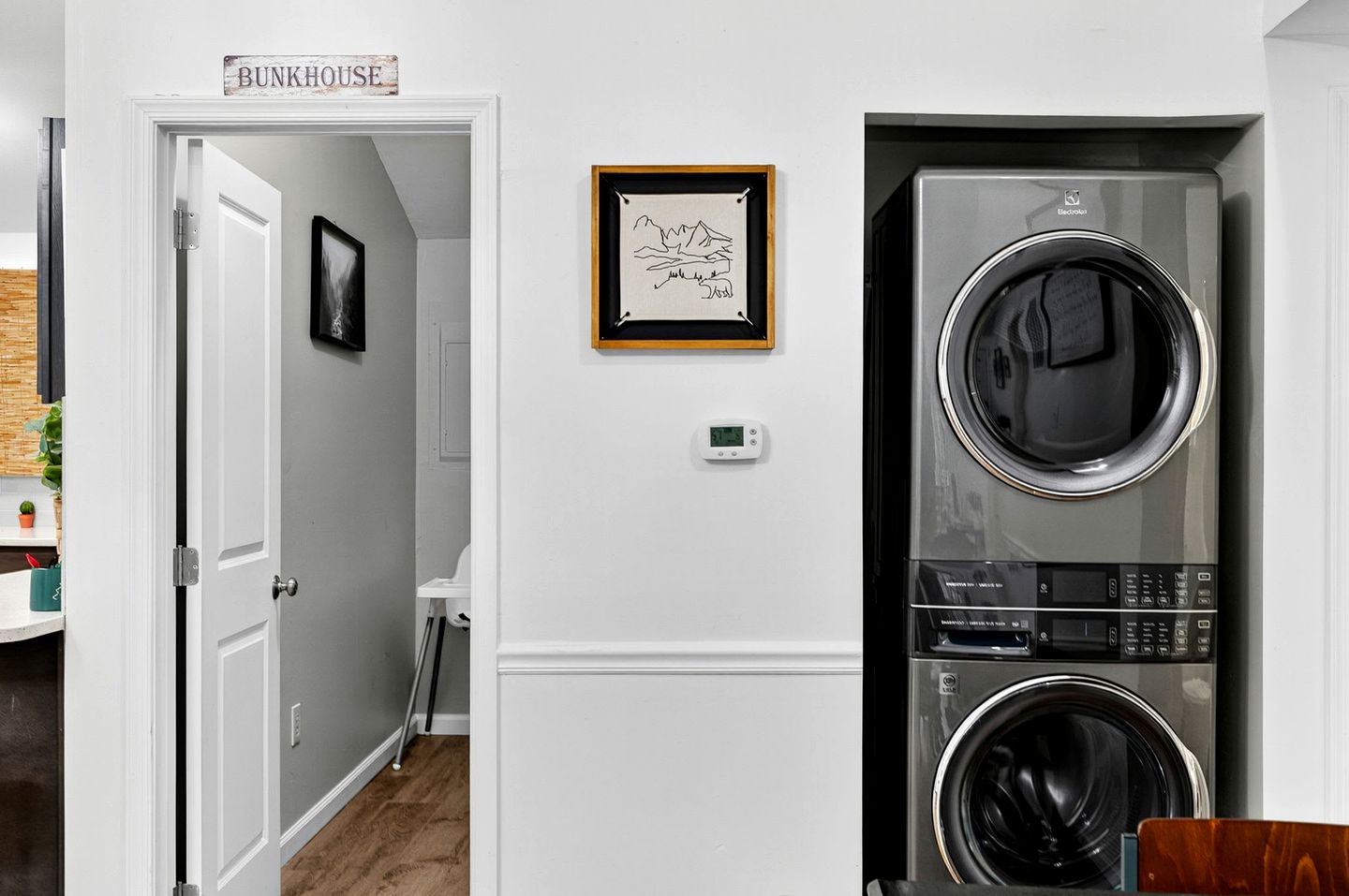 Cozy Family Cabin with Bunkhouse & Fireplace Near The Woods Golf Resort | Hedgesville, WV