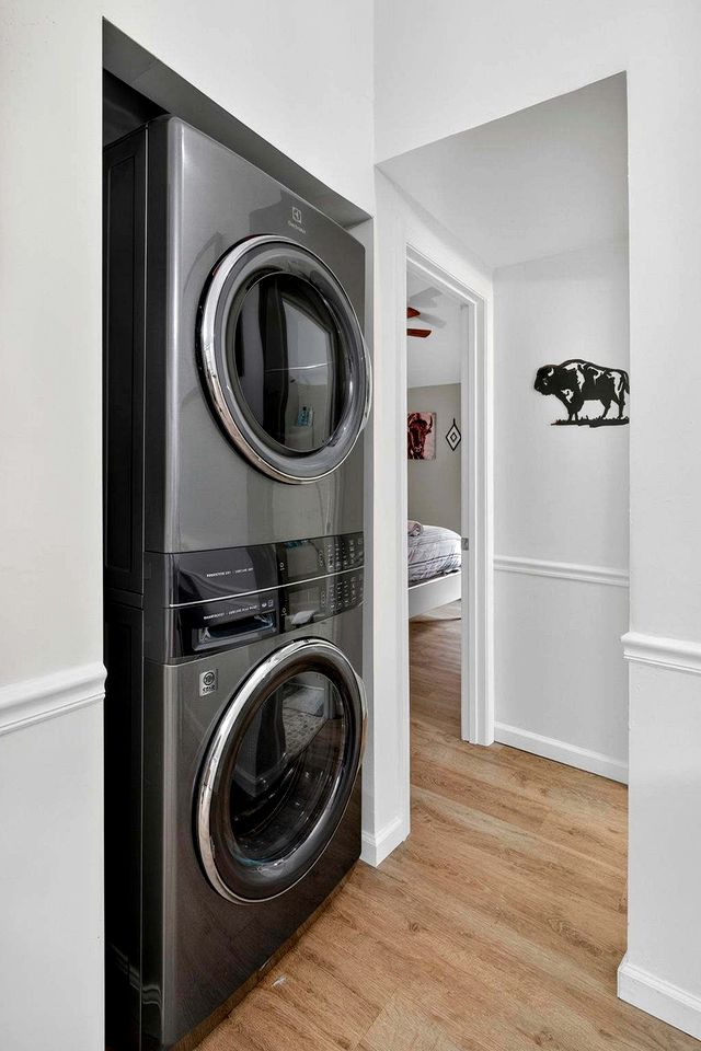 Cozy Family Cabin with Bunkhouse & Fireplace Near The Woods Golf Resort | Hedgesville, WV