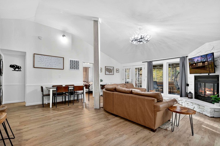 Cabins (United States of America, Hedgesville, West Virginia)