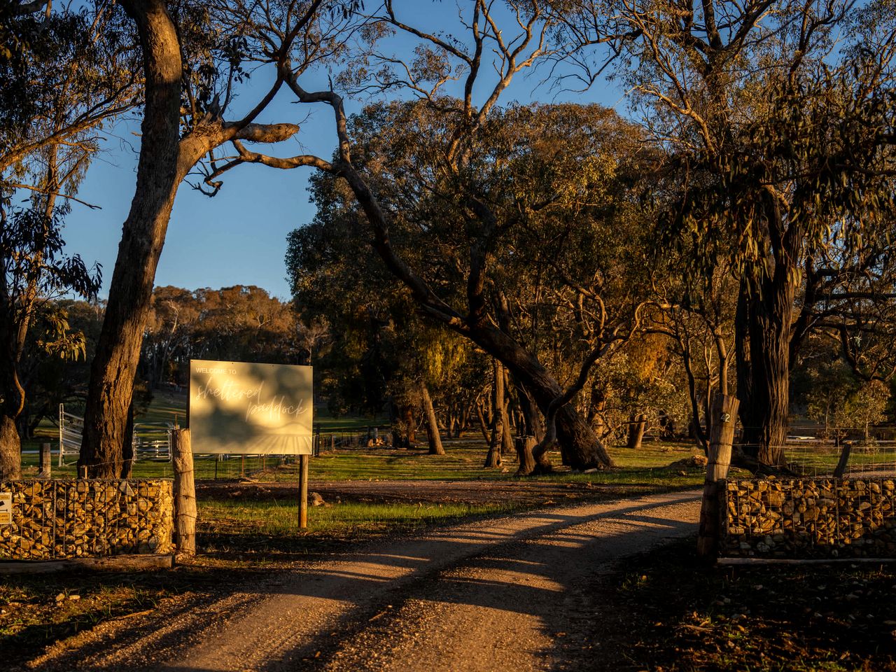 Rustic Tiny House Farm Stay Surrounded by Nature near Pyrenees Wine Region, Victoria