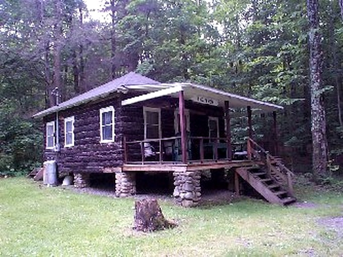 Beautiful Log Cabin Rental in Harveys Lake near Back Mountain, Pennsylvania | Log Cabins (Harveys Lake, Pennsylvania, United States of America)