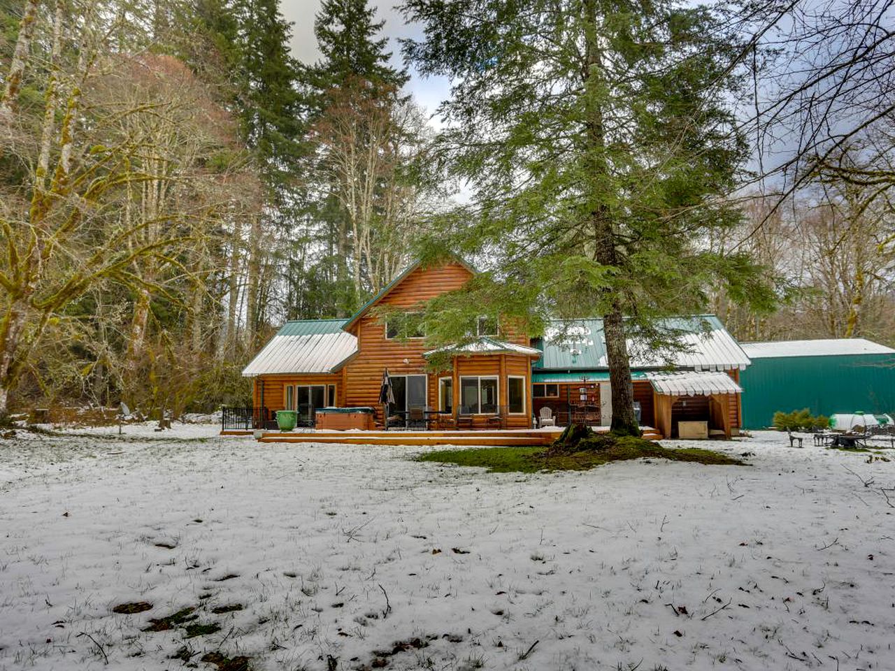 Log Cabin on Clear Creek, Oregon