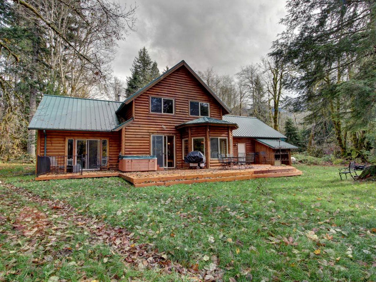 Log Cabin on Clear Creek, Oregon