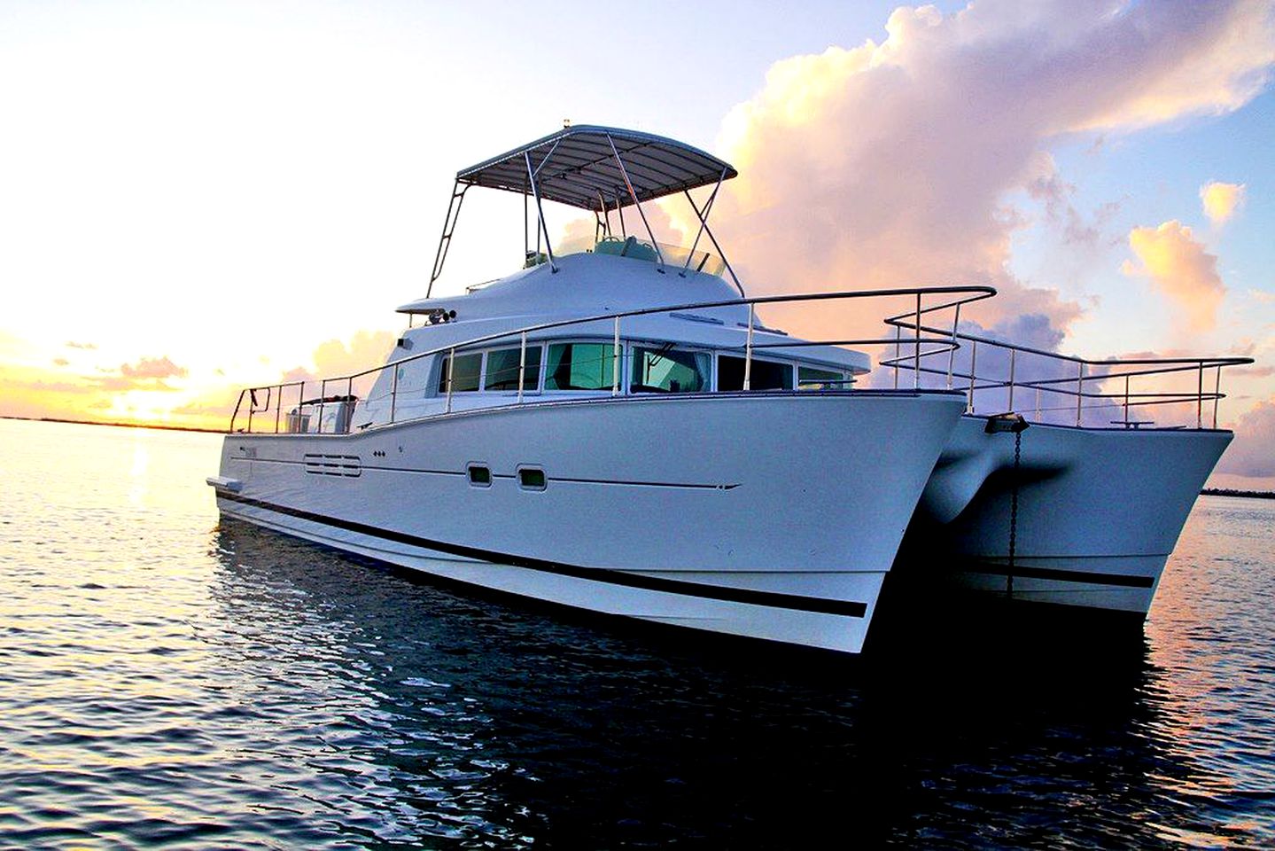 Luxury Yacht Rental with Upscale Amenities in Miami, Florida