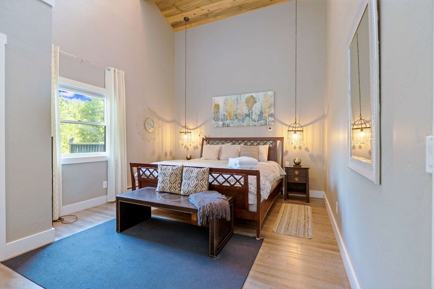 Luxurious Mountain Retreat with Hot Tub & Game Room near Downtown Breckenridge, Colorado