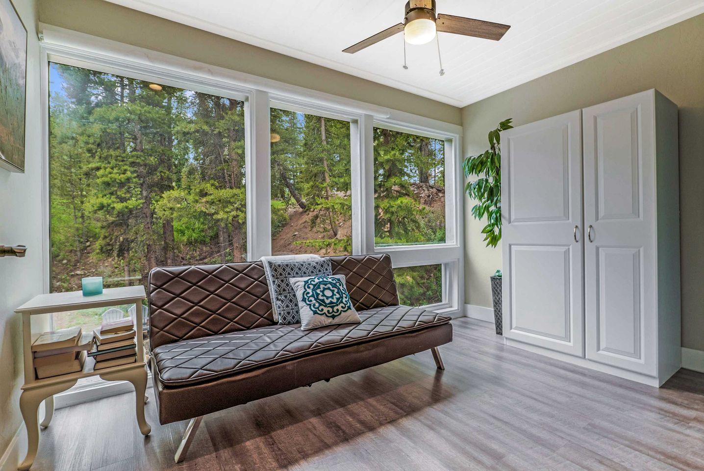 Luxurious Mountain Retreat with Hot Tub & Game Room near Downtown Breckenridge, Colorado