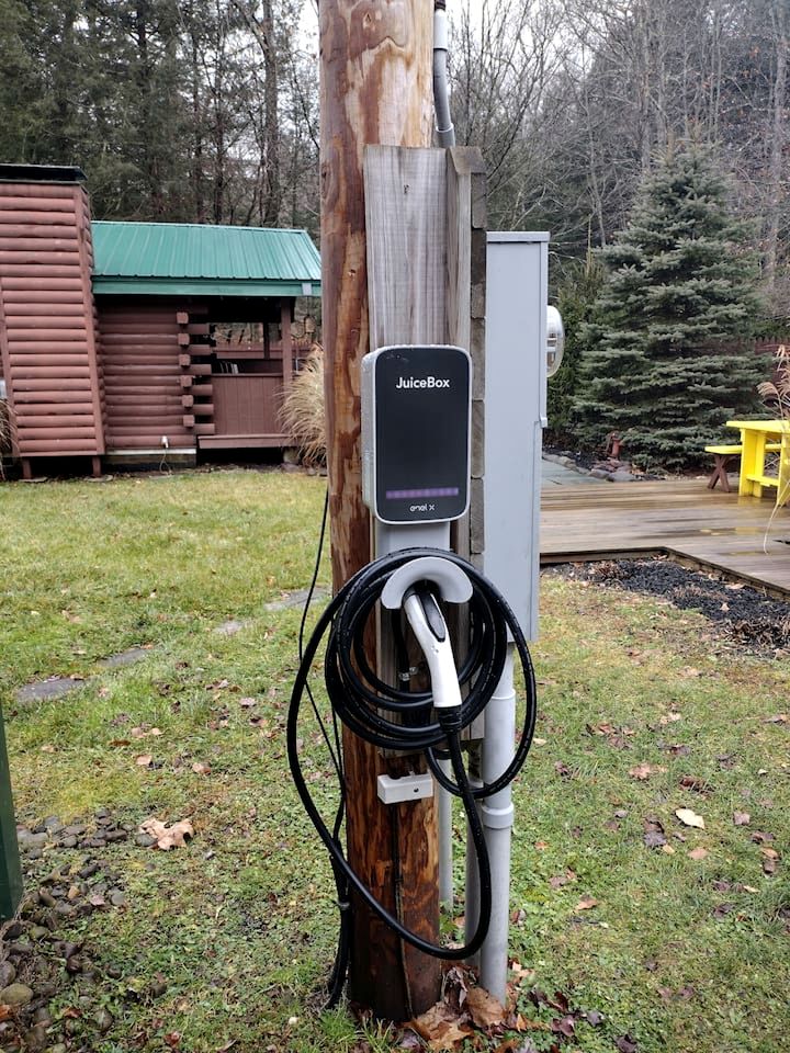 Charming Bluestone Hideaway with Sauna & Private Fire Pit in Margaretville, New York