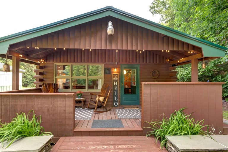 Cabins (United States of America, Margaretville, New York)