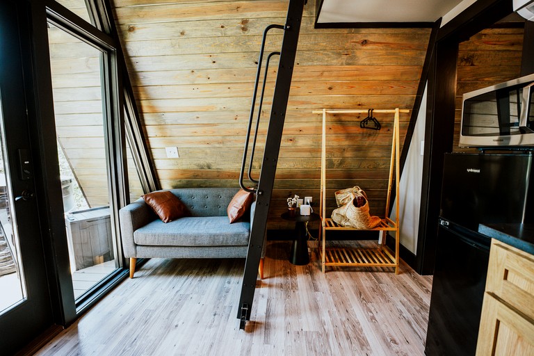 A-Frames (United States of America, Cedar Bluff, Alabama)