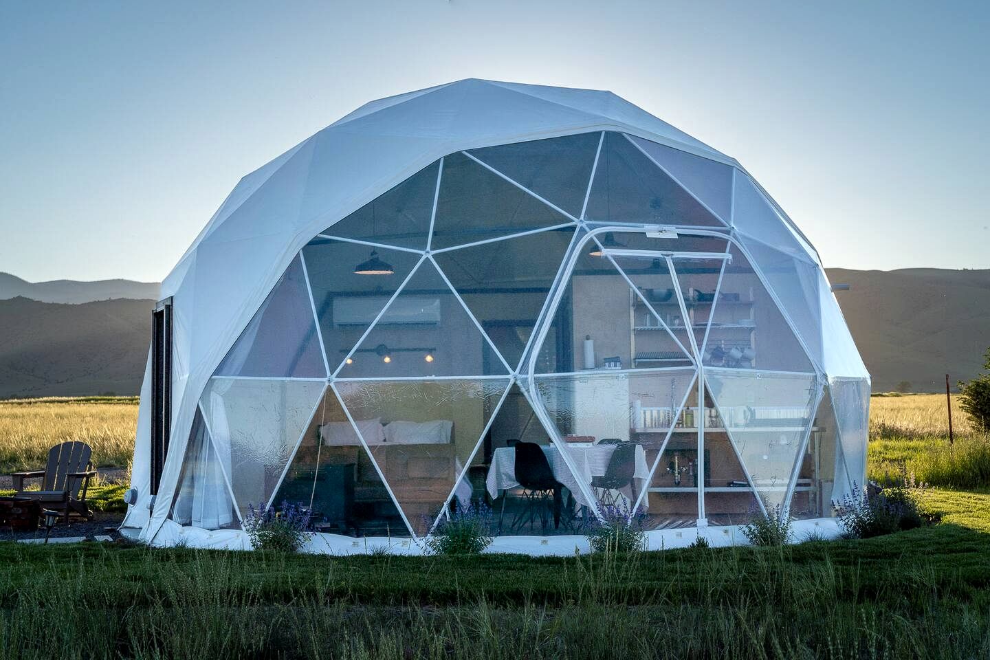 Luxury Secluded Dome Retreat with Panoramic Views Near Yellowstone National Park, Montana