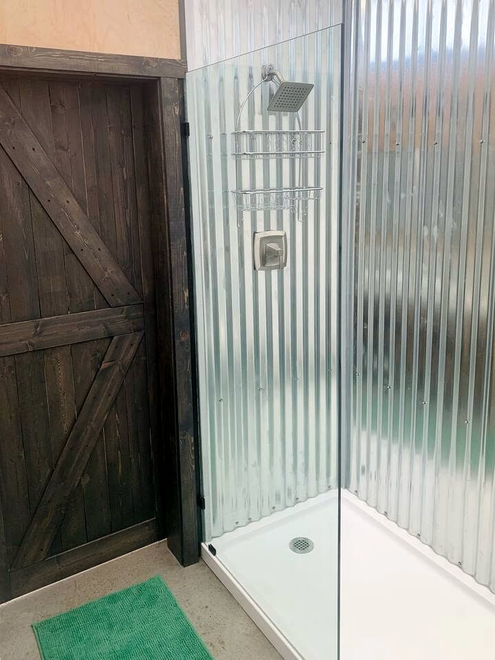 Luxury Secluded Dome Retreat with Panoramic Views Near Yellowstone National Park, Montana