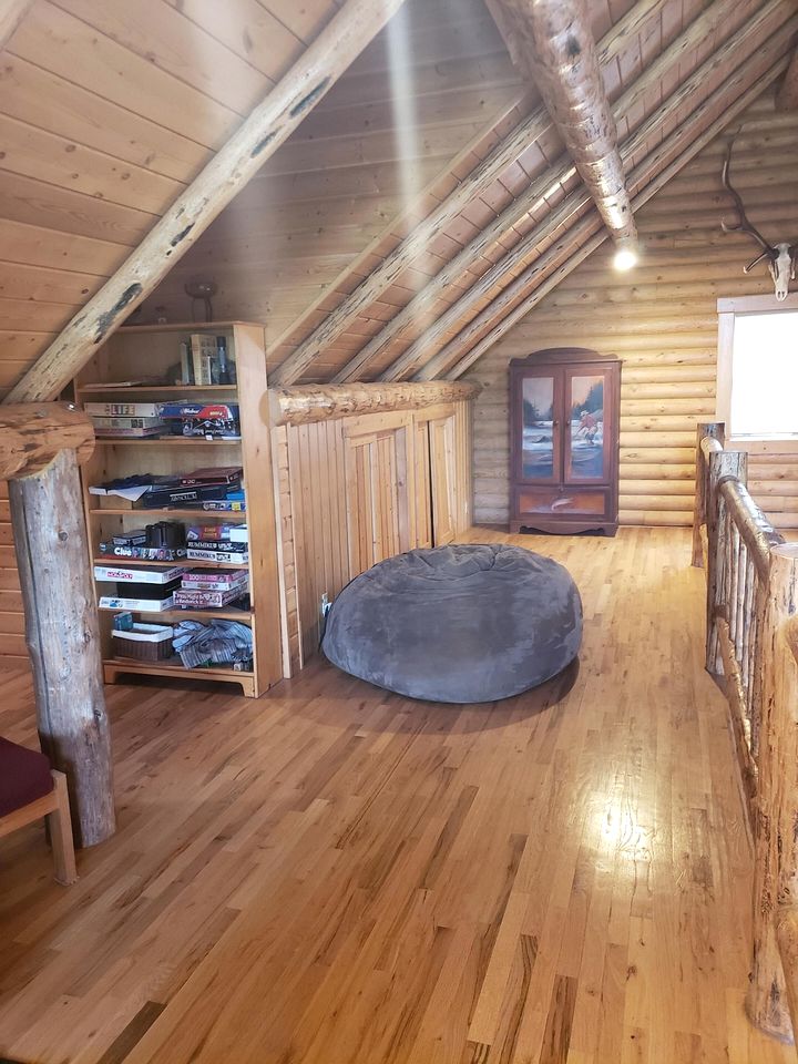 Spacious Log Cabin Retreat with Game Room & Hot Tub Near Island Park, Idaho