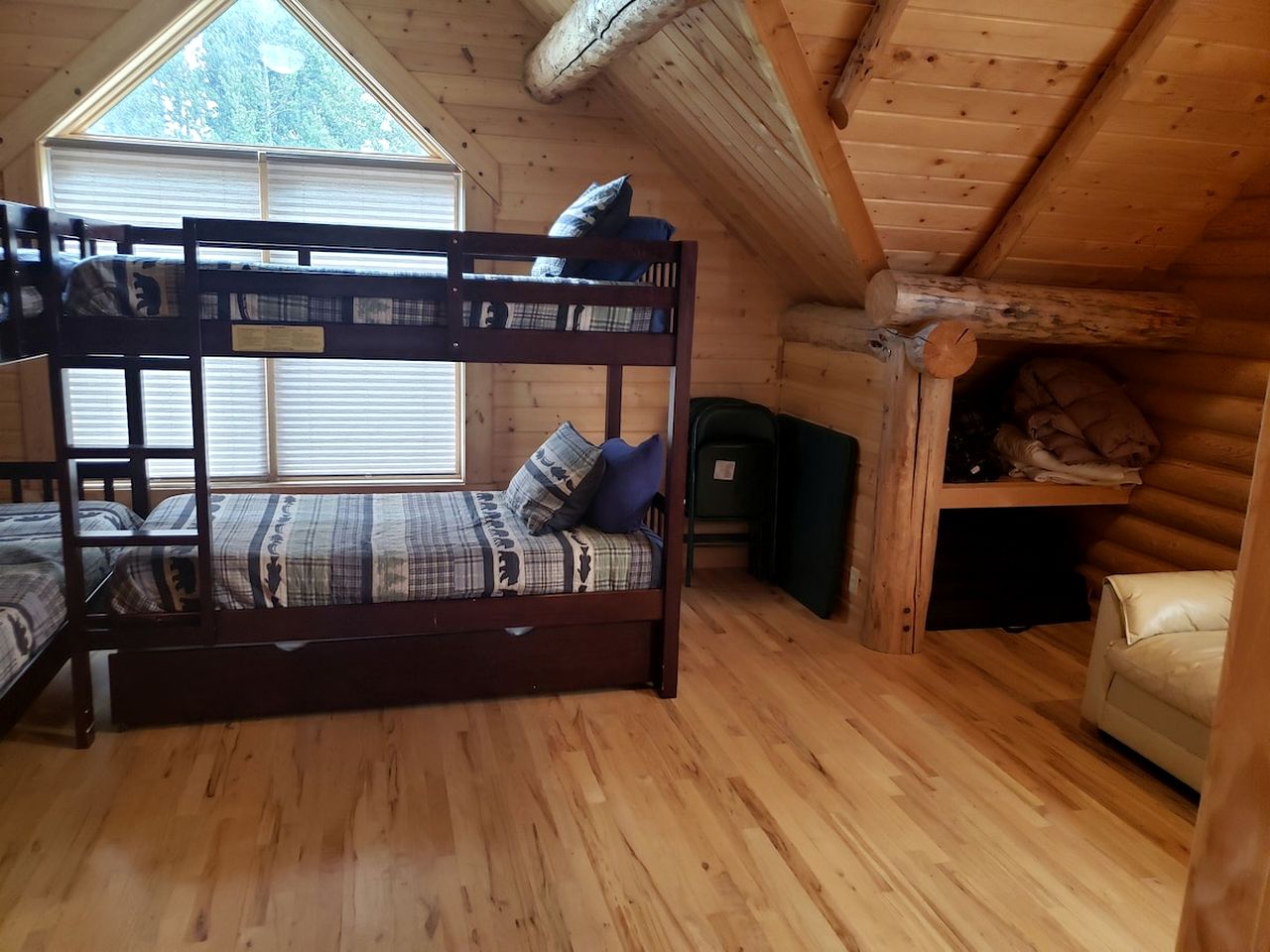 Spacious Log Cabin Retreat with Game Room & Hot Tub Near Island Park, Idaho