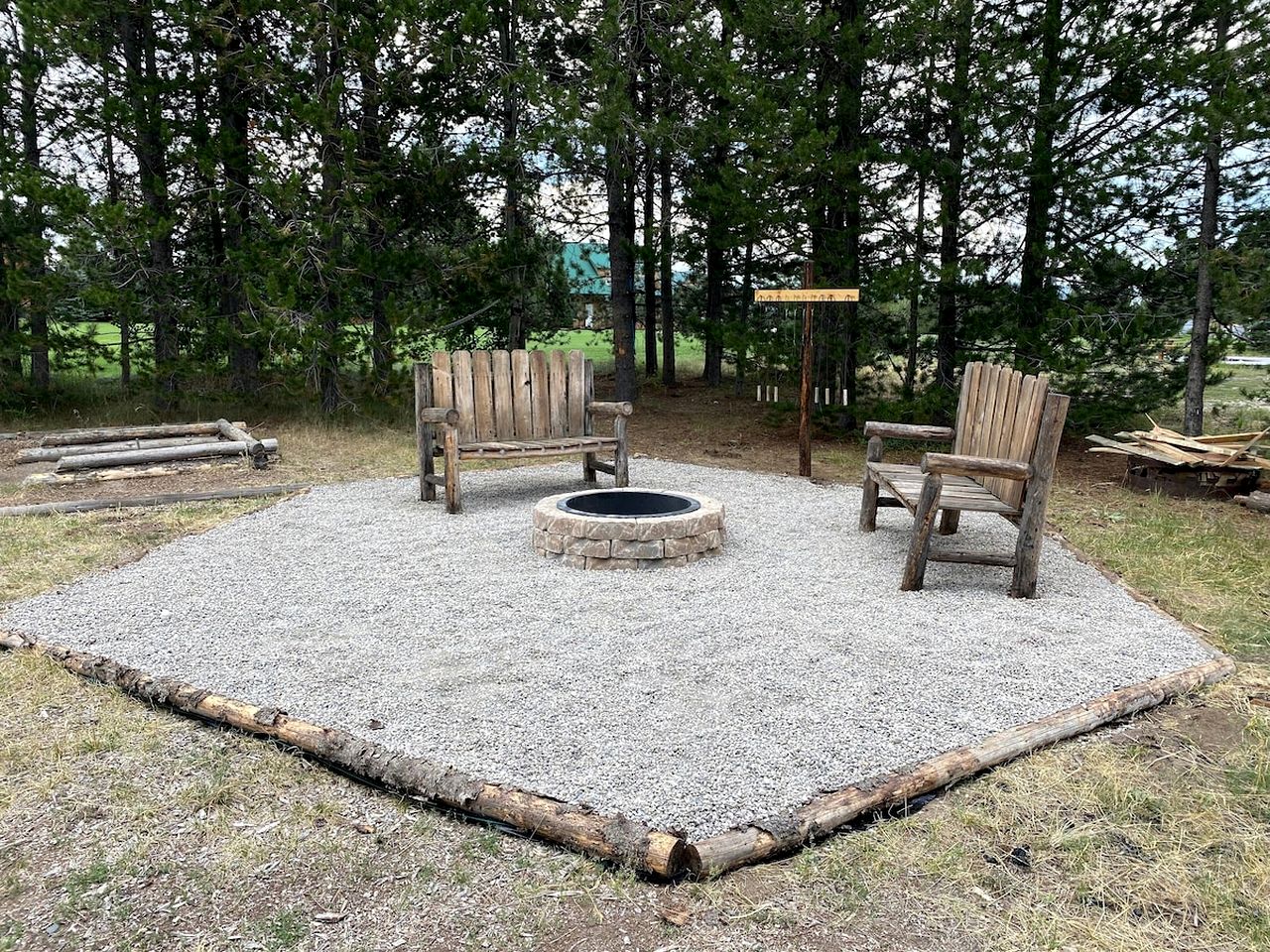 Spacious Log Cabin Retreat with Game Room & Hot Tub Near Island Park, Idaho