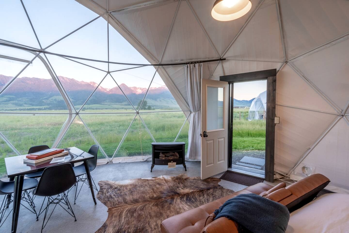 Montana Luxury Dome Stay with Panoramic Views Near Yellowstone National Park