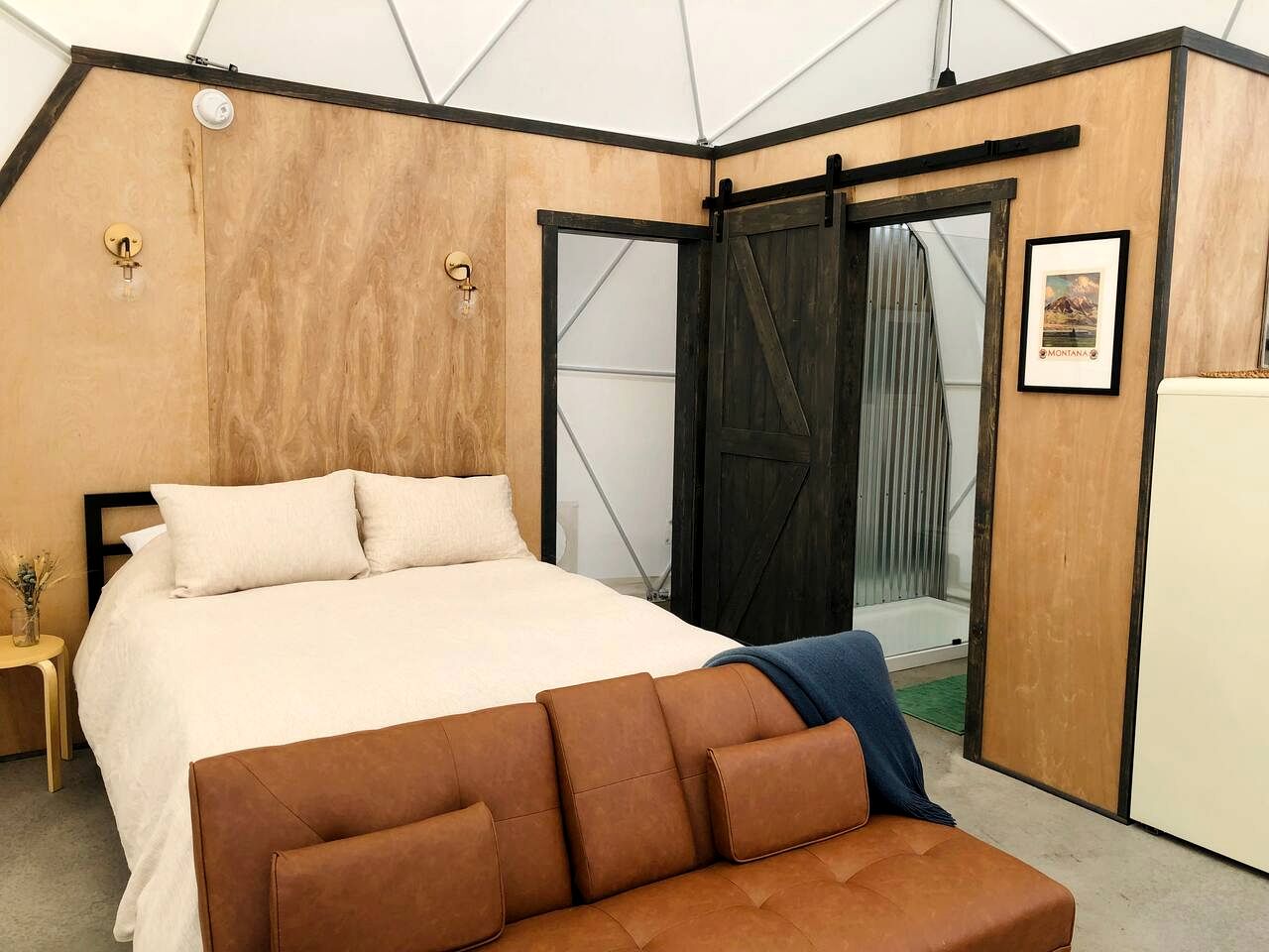 Montana Luxury Dome Stay with Panoramic Views Near Yellowstone National Park