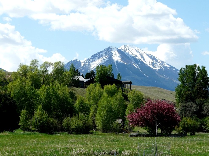 Vacation Rentals (United States of America, Pray, Montana)